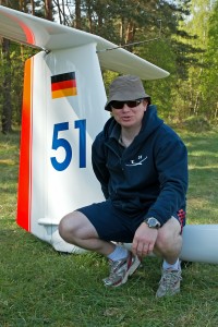 Jan Frederik Könke ist Fluglehrer und ambitionierter Streckenflieger, gerne in seiner ASW20