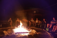 Am Lagerfeuer